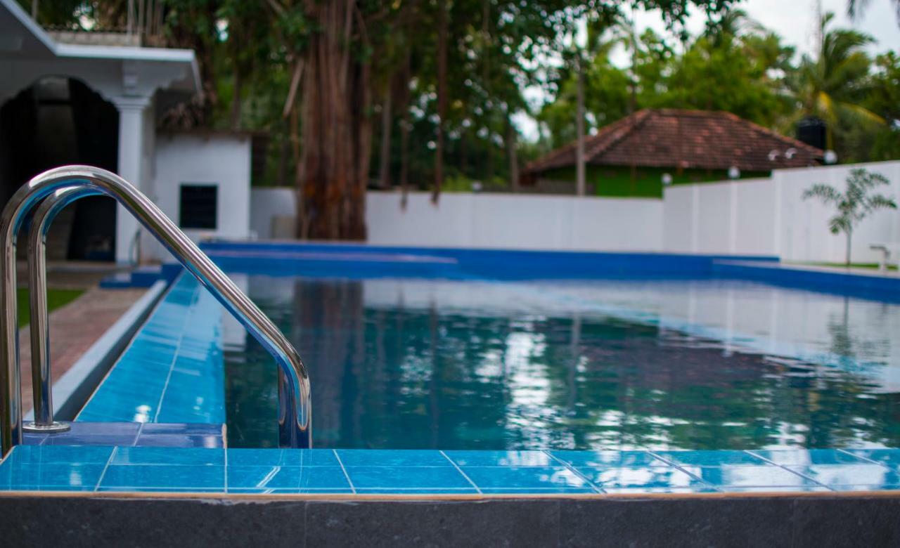 Mrd Beach Hotel ตรินโคมาลี ภายนอก รูปภาพ